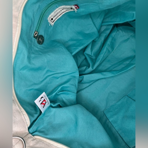 America & beyond Colorful Striped Tote Bag - Picture 4 of 9